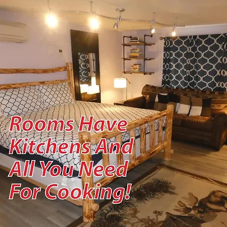 Yellowstone Motel - Adults Only - All Rooms Have Kitchens